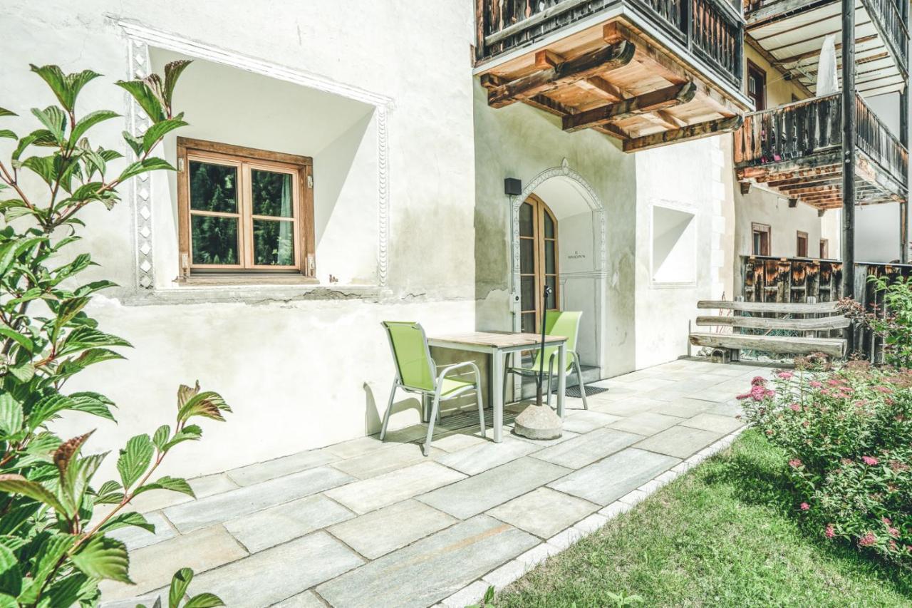 Apartment Il Maschun Im Historischen Engadinerhaus